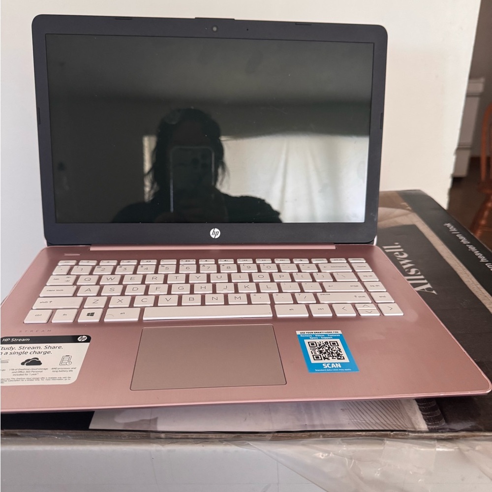 HP LAPTOP